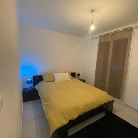 Grand Appartement Lumineux 75M2 Avignon Buitenkant foto