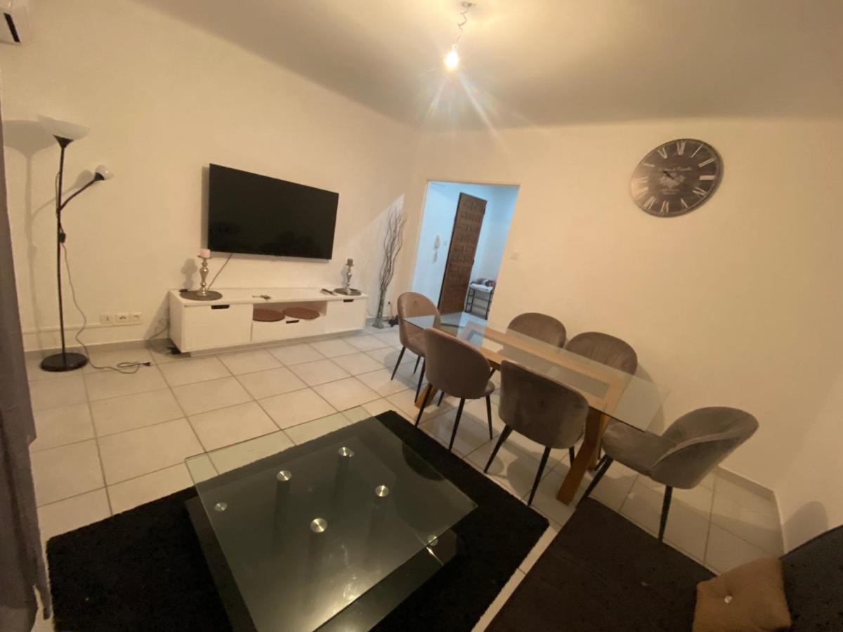 Grand Lumineux 75m2 Apartment *